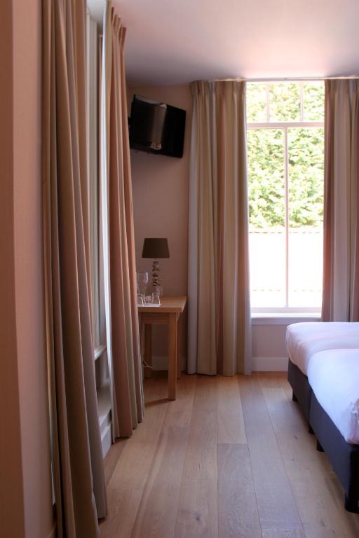Loetje Overveen Bloemendaal Chambre photo